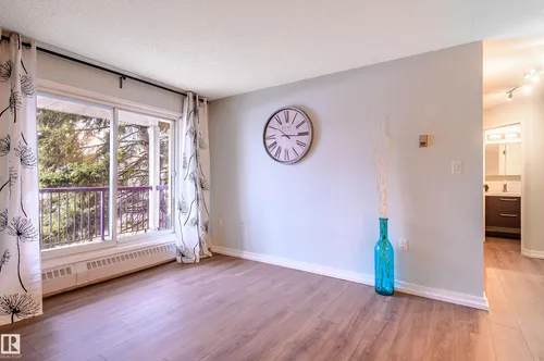 #237 10636 120 ST NW, Edmonton - $140,000