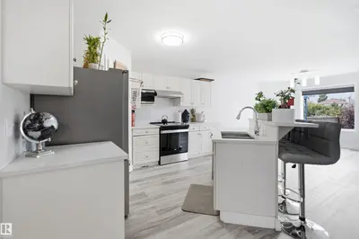 Interior photo 3 of 714 87 Street SW