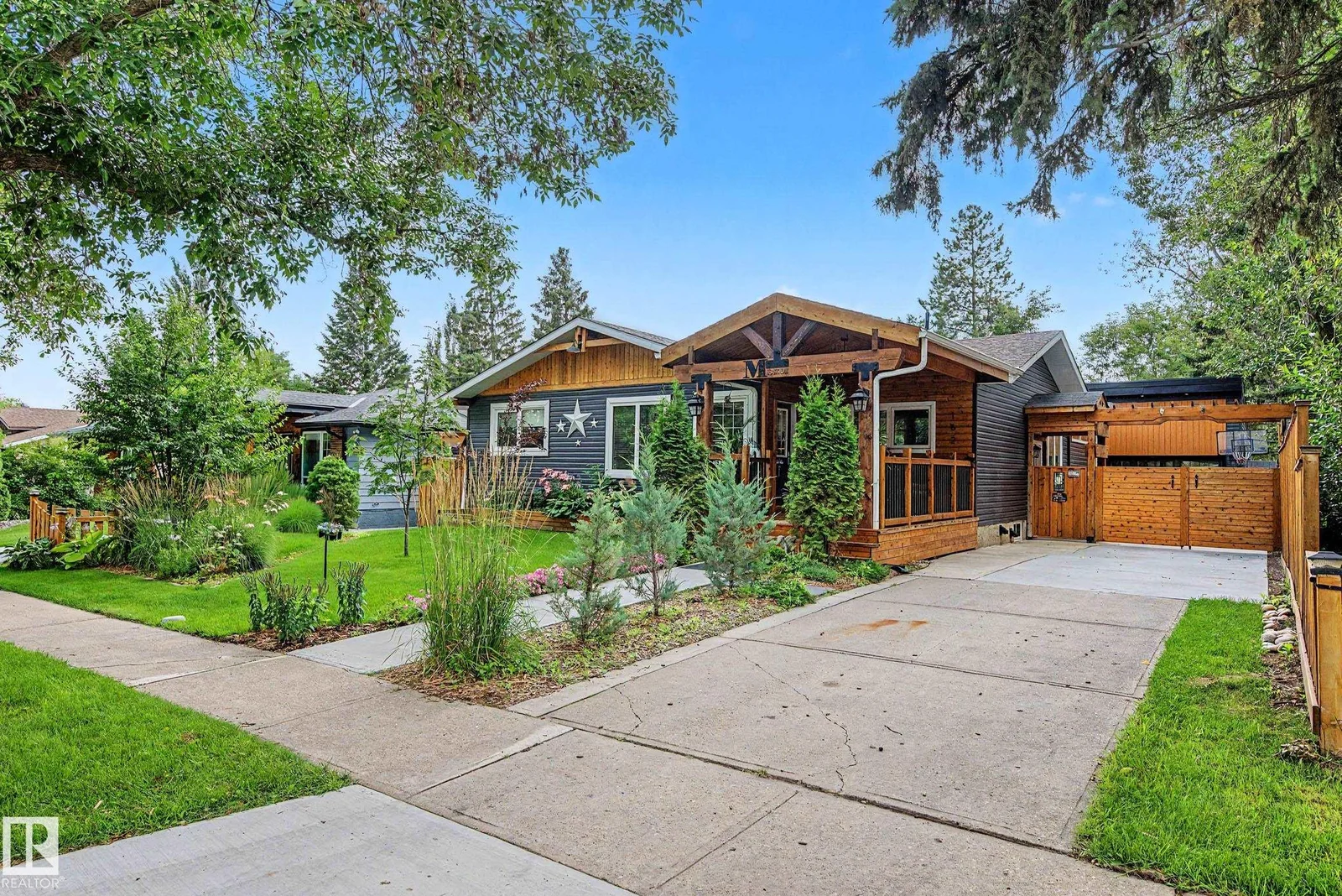 162 Mission AV, St. Albert - 3 bedroom Detached Single Family for sale
