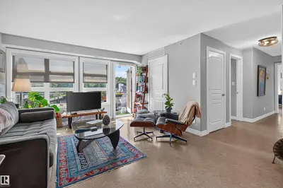 Interior photo 3 of #301 9603 98 AV NW