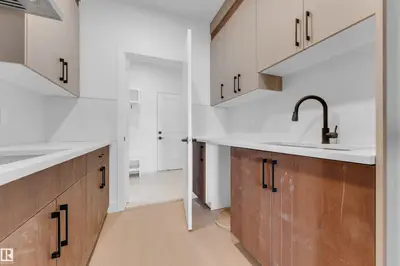 Interior photo 2 of 4607 18 AVE SW SW