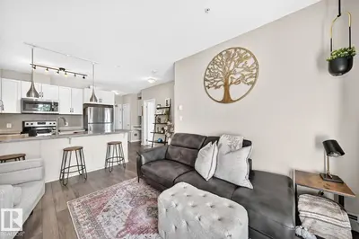 Interior photo 2 of #238 1008 Rosenthal BV NW