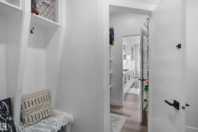 Interior photo 4 of 4709 CHARLES BAY BA SW