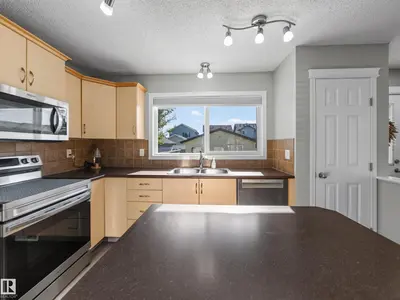 Interior photo 2 of 7835 SCHMID PL NW NW