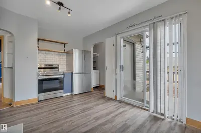 Interior photo 4 of 4702 49 Ave