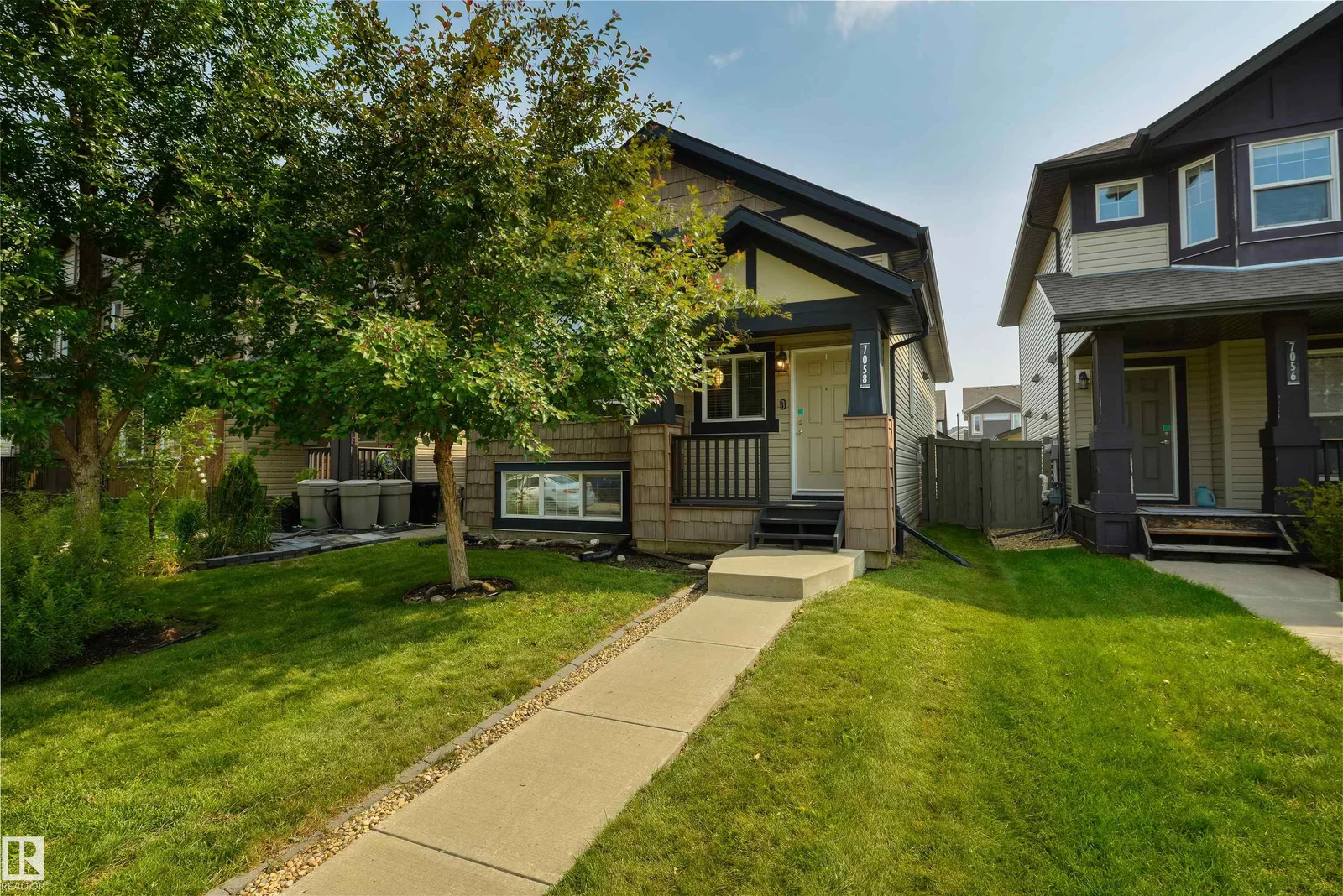 7058 CARDINAL WY SW, Edmonton - 4 bedroom Detached Single Family for sale