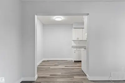 Interior photo 4 of #9 14230 80 ST NW