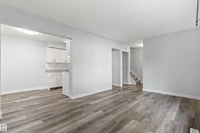 Interior photo 3 of #9 14230 80 ST NW