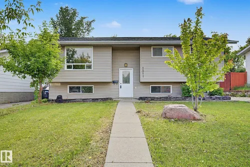 1511 75 ST NW, Edmonton - $399,999