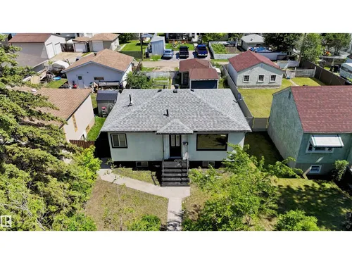 11927 68 ST NW, Edmonton - $349,900