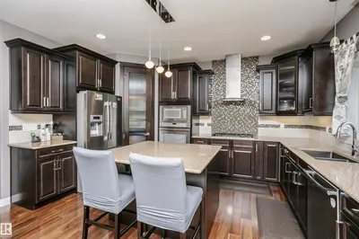 Interior photo 4 of 15848 13 AV SW