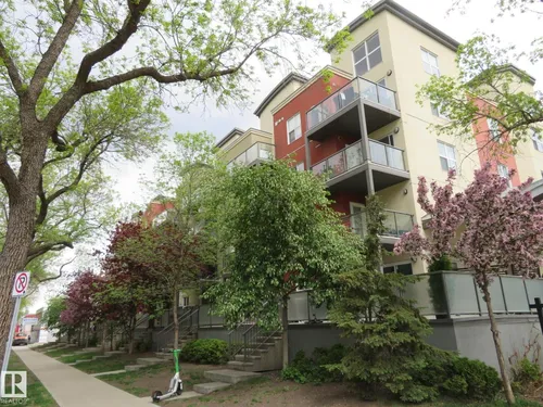 #107 10118 106 AV NW, Edmonton - $234,000