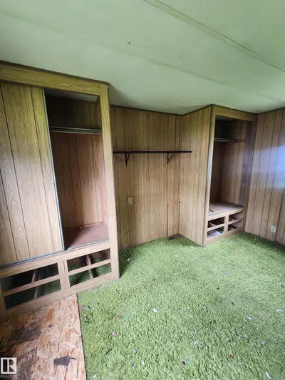Interior photo 1 of 