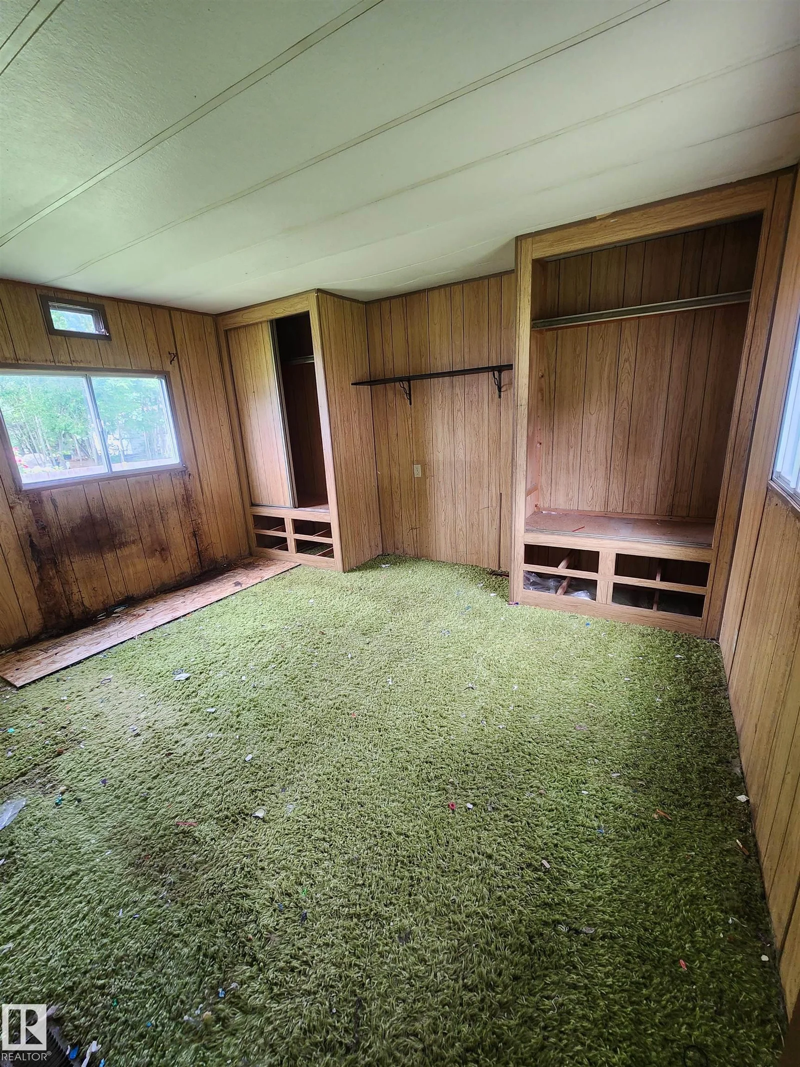 , Entwistle - 2 bedroom Detached Single Family for sale