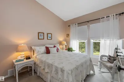 Interior photo 4 of 23 GRANDVIEW RG