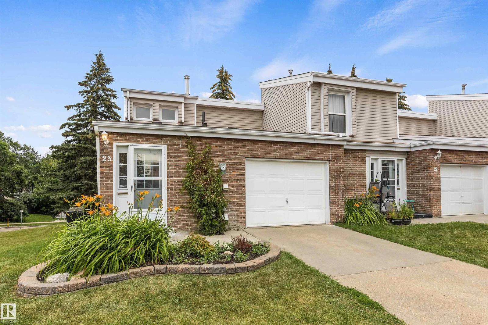 23 GRANDVIEW RG, St. Albert - 2 bedroom Townhouse for sale
