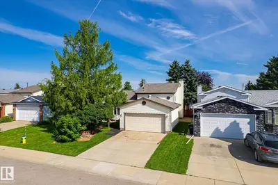 Interior photo 1 of 7704 152B AV NW NW