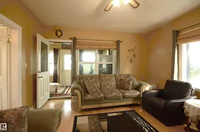 Interior photo 3 of 4802 50 ST