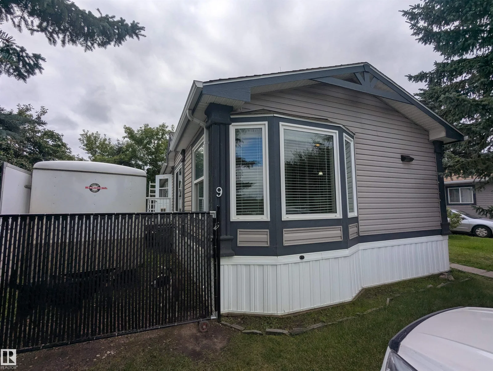 9 West View BV NW NW, Edmonton - 3 bedroom Single Family Residence for sale
