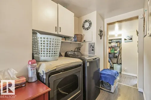 862 west coast BA NW, Edmonton - $89,000