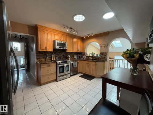 2812 35 ST NW, Edmonton - $524,900
