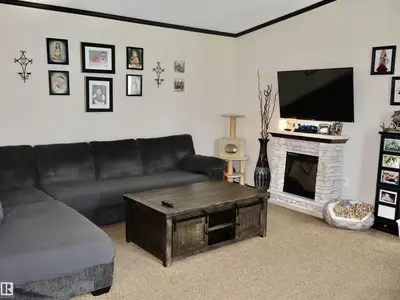 Interior photo 4 of 59019 RGE RD 35