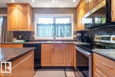 Interior photo 3 of 14514 101 AV NW
