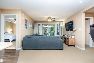 Interior photo 2 of #211 278 SUDER GREENS DR NW