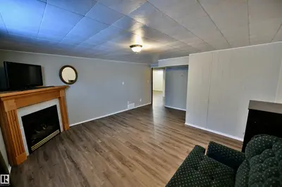 Interior photo 4 of 4809 52 ST