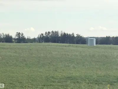 Photo 4 of 273XX TWP ROAD 585