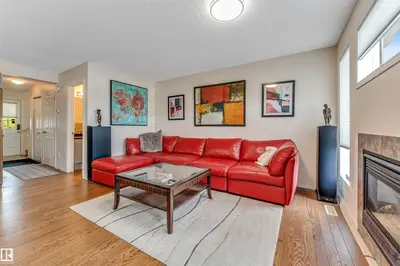 Interior photo 3 of 3032 31 AV NW