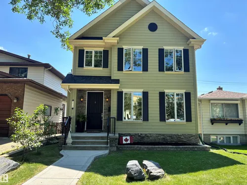 8935 84 AV NW, Edmonton - $800,000