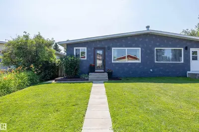 Interior photo 1 of 4204 42 AV