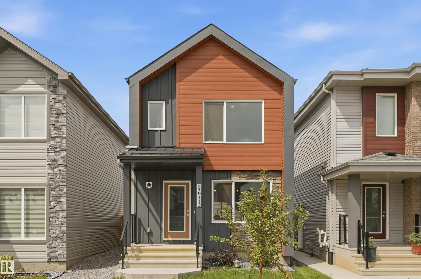 19112 22 AV NW, Edmonton