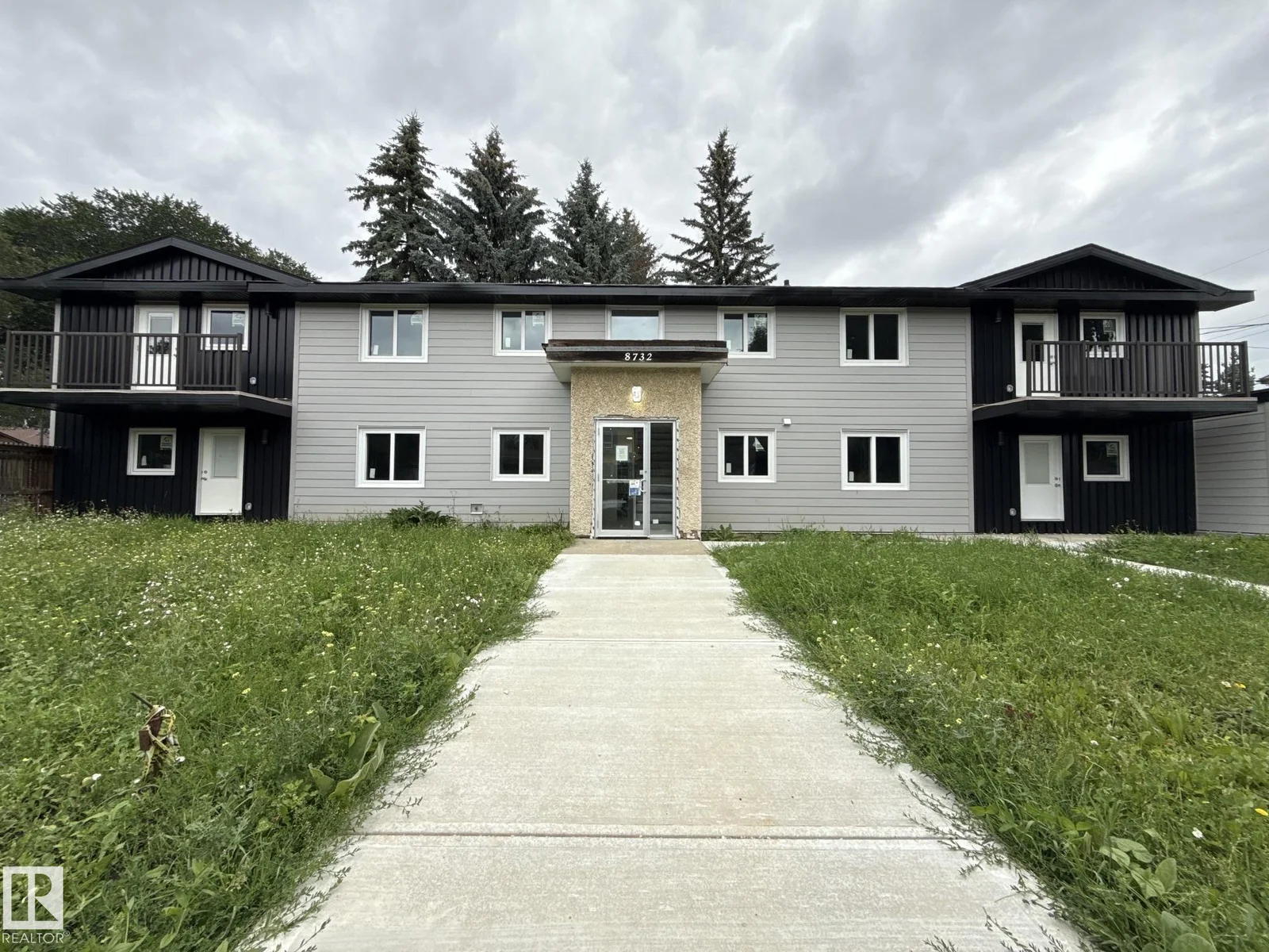 8732 101 AV NW, Edmonton