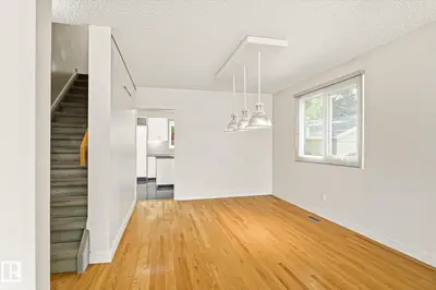 Photo 2 of 241 GREENOCH CR NW