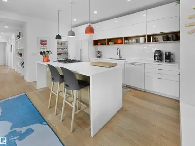 Photo 2 of 8011 110 ST NW