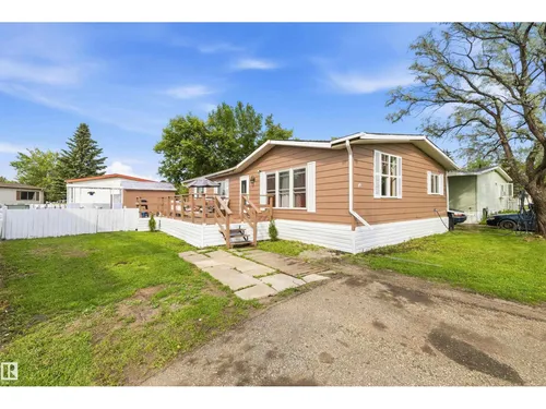 46 Maple TC NW