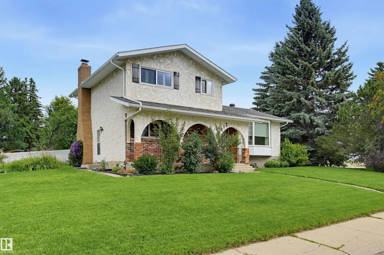 10912 34A AV NW, Edmonton