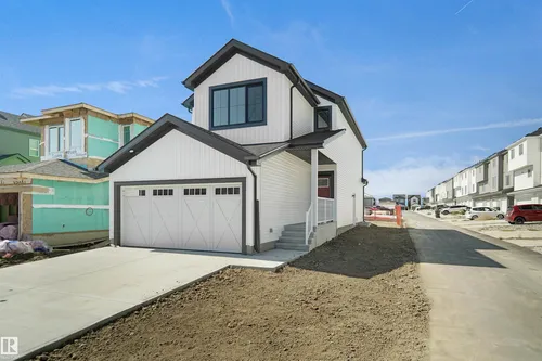 924 17 AV NW