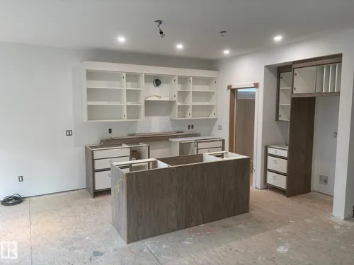 30 ELSINORE PL NW