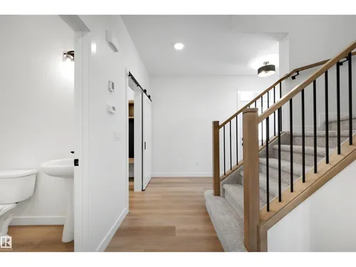 30 ELSINORE PL NW