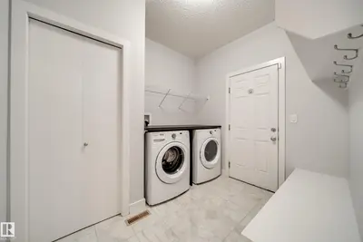 Photo 4 of 7314 EDGEMONT WY NW