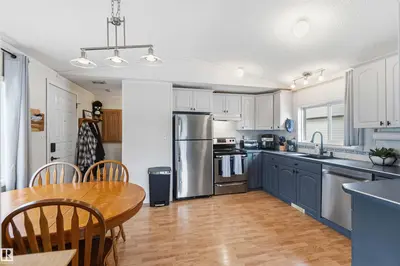 Photo 4 of 3402 LAKEVIEW PT NW