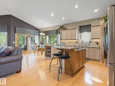 Photo 4 of 12 LAFLEUR DR