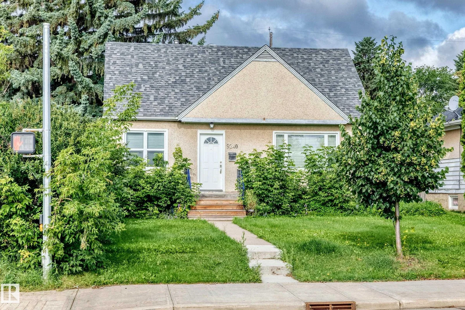 9240 85 ST NW, Edmonton