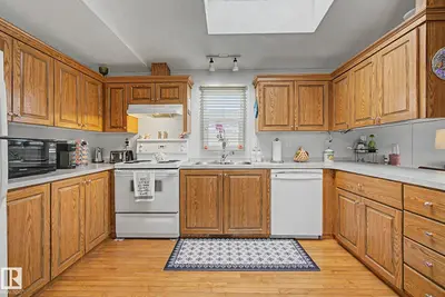 Photo 3 of 3400 48 ST