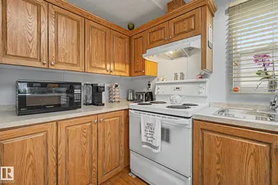 Photo 4 of 3400 48 ST