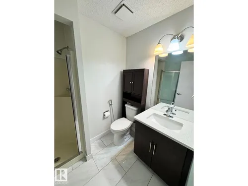 18404 66 AV NW