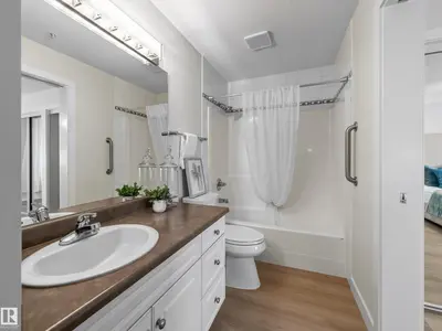 Photo 4 of #314 237 YOUVILLE DR E NW